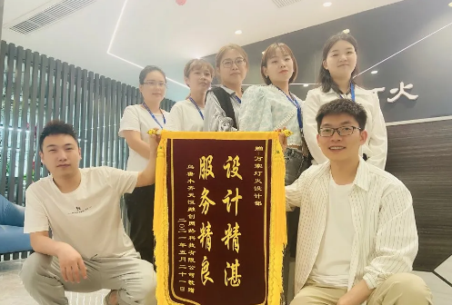 以服務為己任，以滿意為準則——萬家燈火好評如潮！